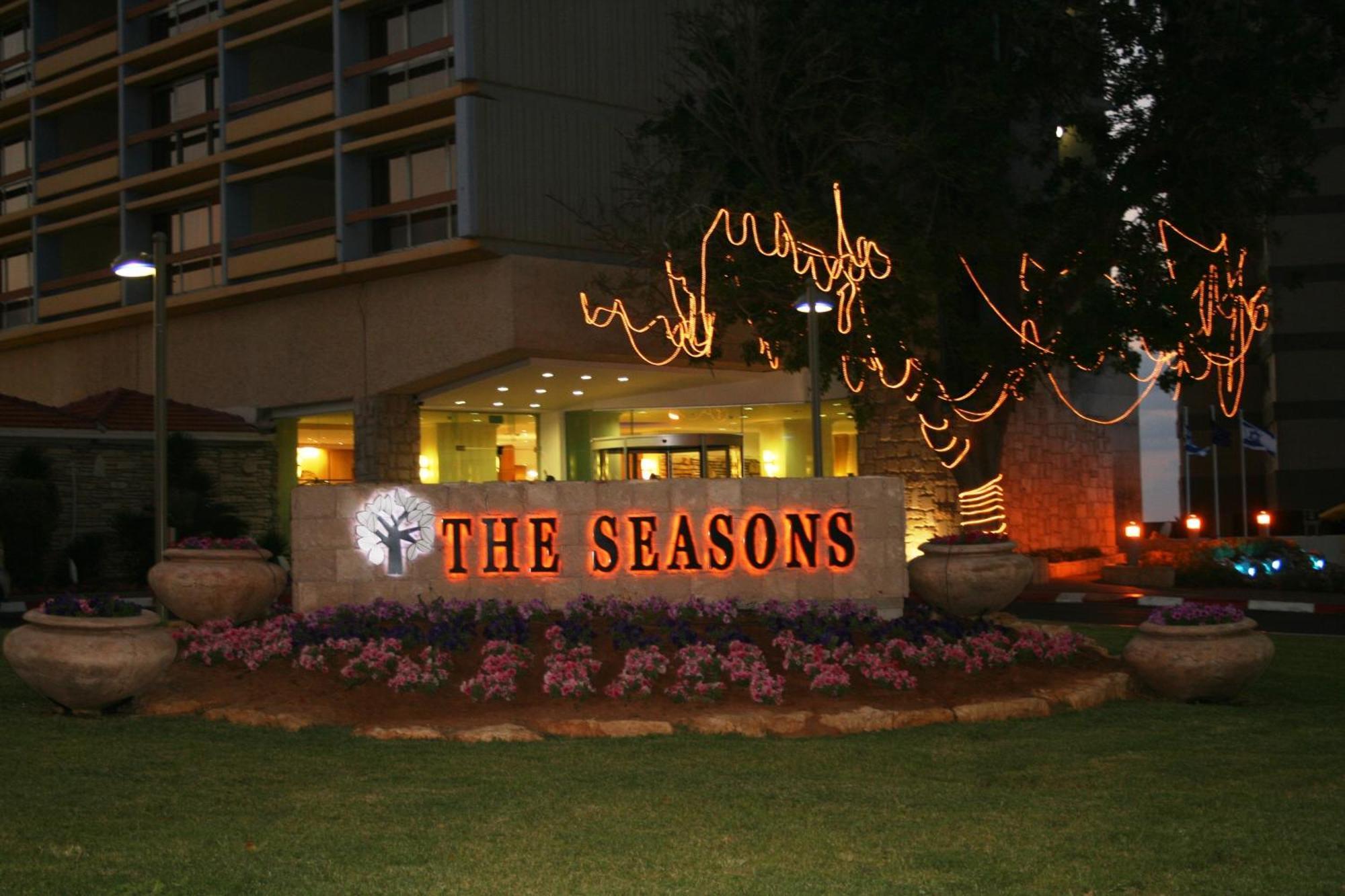 The Seasons Hotel -Studio & Suite Нетания Экстерьер фото