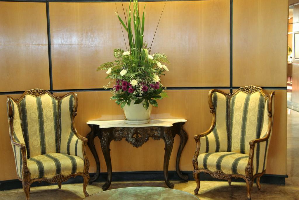 The Seasons Hotel -Studio & Suite Нетания Экстерьер фото