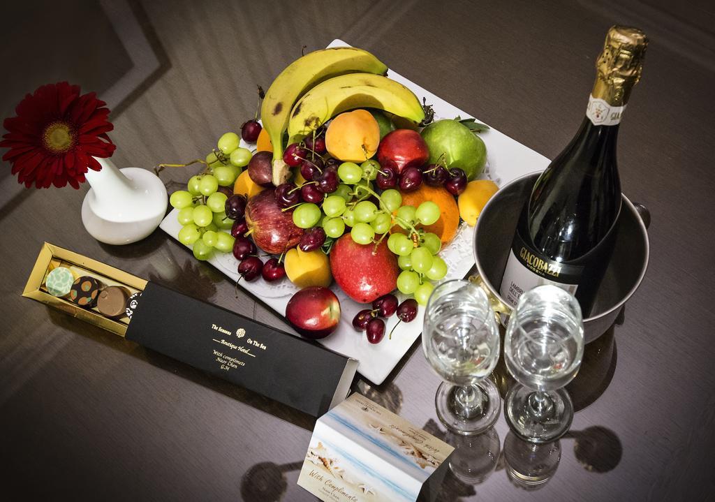 The Seasons Hotel -Studio & Suite Нетания Экстерьер фото